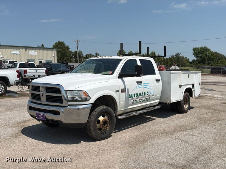 2012 Dodge Ram 3500 Crew Cab utility bed pickup truck - FT6114