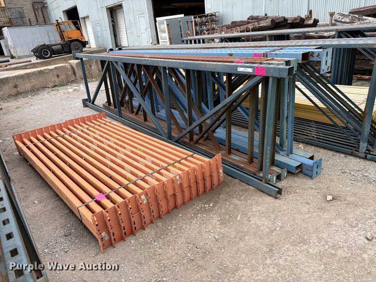 T-bolt pallet racking - MQ9053