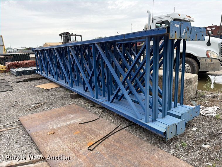 T-bolt pallet racking - MQ9056