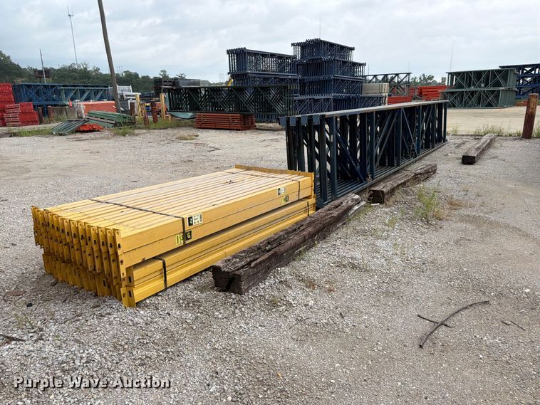 T-bolt pallet racking - MQ9061