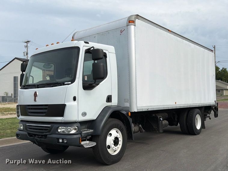 2015 Kenworth K370 box truck - MZ9765