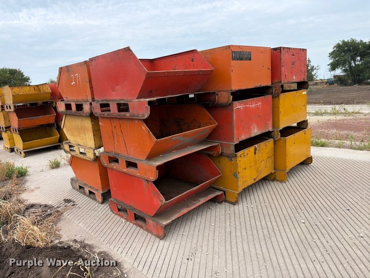 (18) storage bins - MZ9786