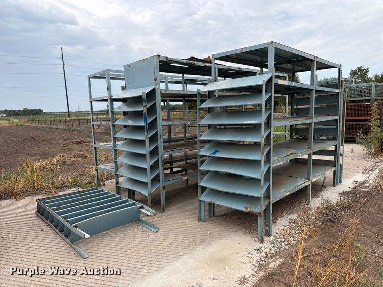 (3) metal shelves - MZ9791