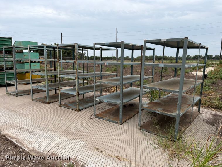 (5) metal shelves - MZ9795