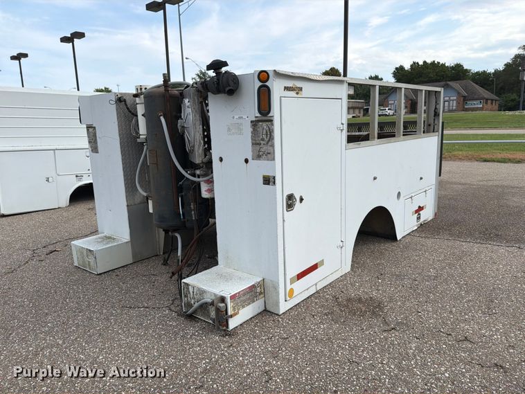 2000 IMT Predator utility bed - MZ9808