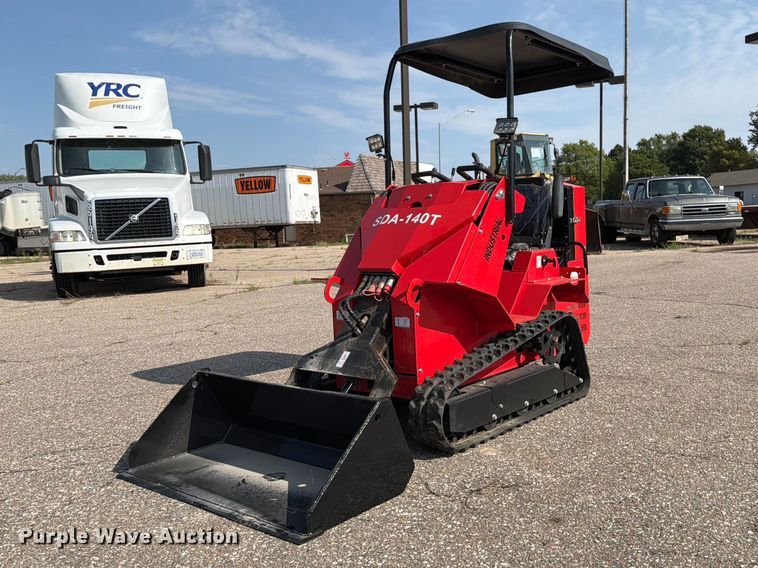 2025 AGT SDA-140T compact utility loader - MZ9816
