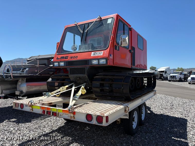 1987 LMC 1500 track carrier - YA3732