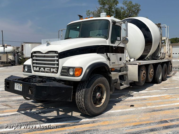 2006 Mack Granite CV713 ready mix truck - DN6668