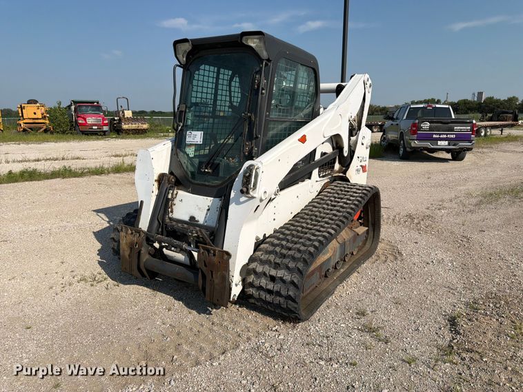 2019 Bobcat T740 tracked skid steer loader - DN6682
