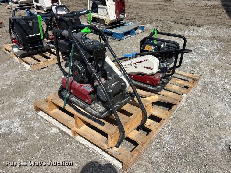 (2) 2021 Dynapac DFP8X plate compactors - DV7273