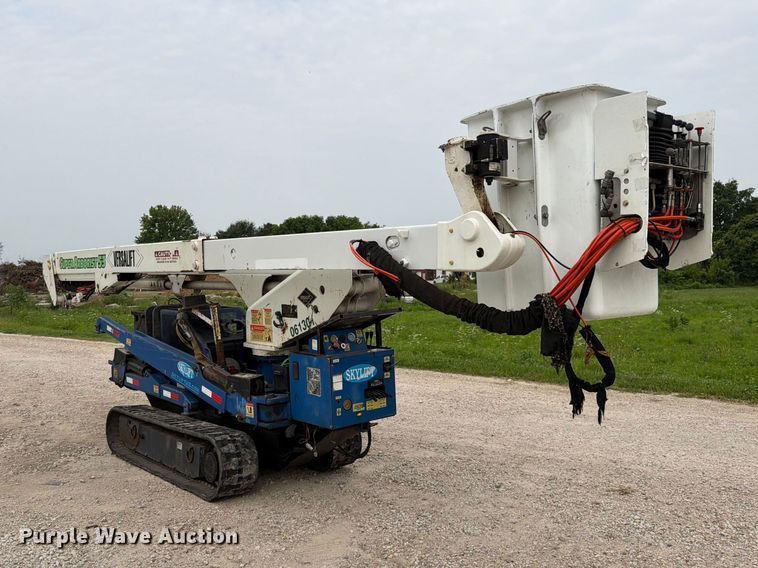 2013 Versalift MA53TD tracked boom lift - DV8565