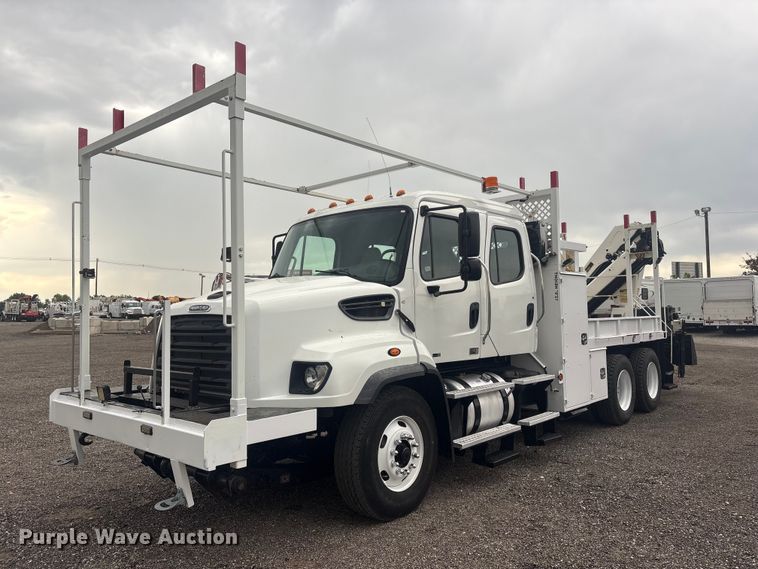 2013 Freightliner 114SD crane truck - EG9095