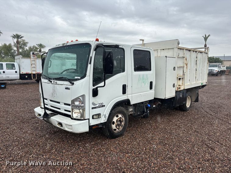 2011 Isuzu NRR Crew Cab dump truck - EL2543
