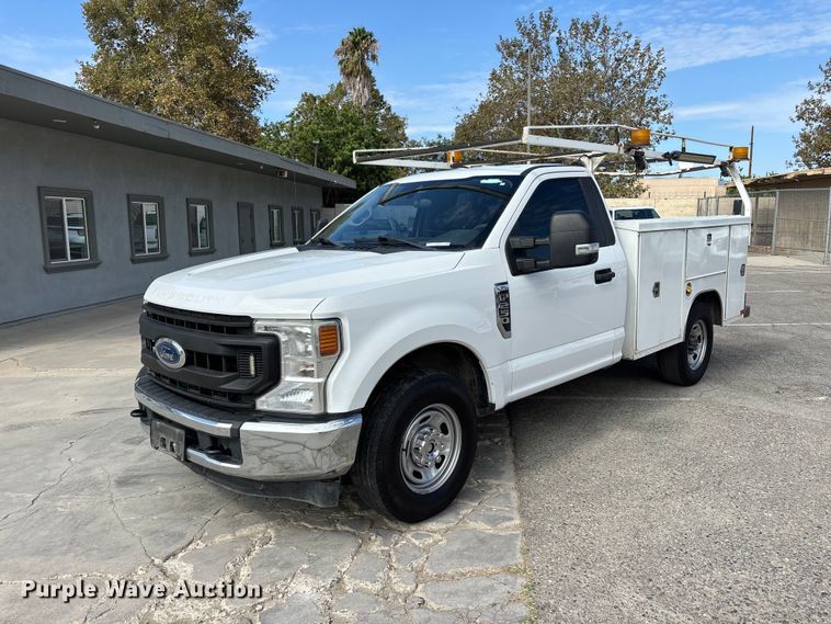 2020 Ford F250 Super Duty utility bed pickup truck - EL2551