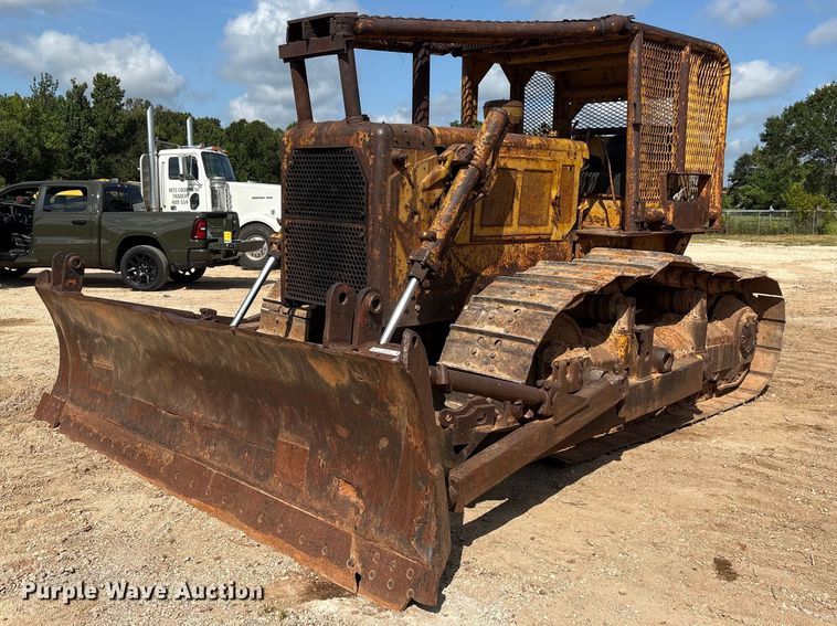 1963 Caterpillar D6C dozer - EU0758
