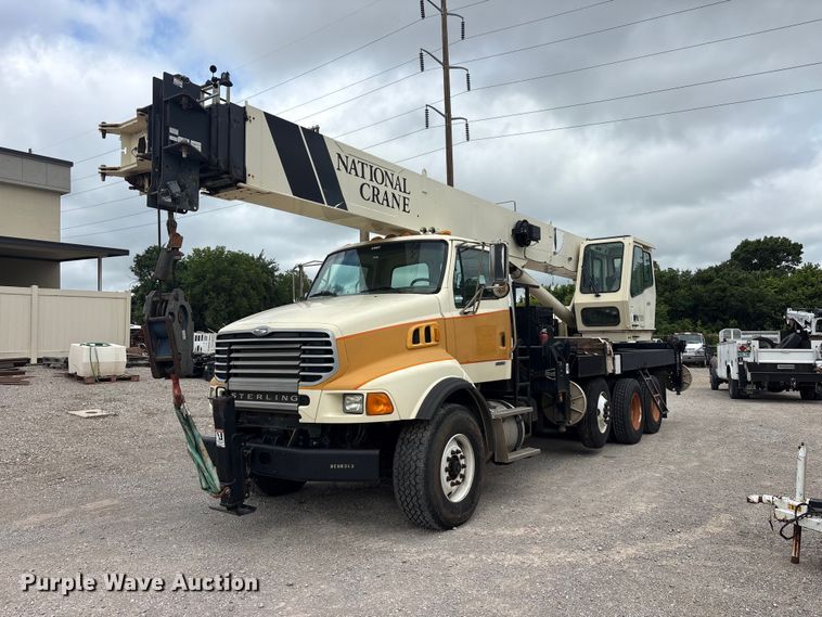 2006 Sterling L8500 Series crane truck - EU5790