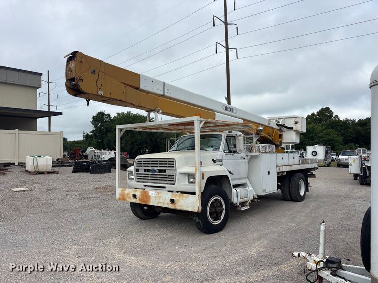 1991 Ford F800 bucket truck - EU5791