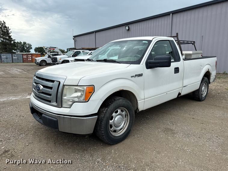 2011 Ford F150 XL pickup truck - EV6033