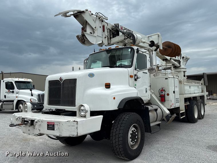 2009 International PayStar 5600i digger derrick truck - EV6053