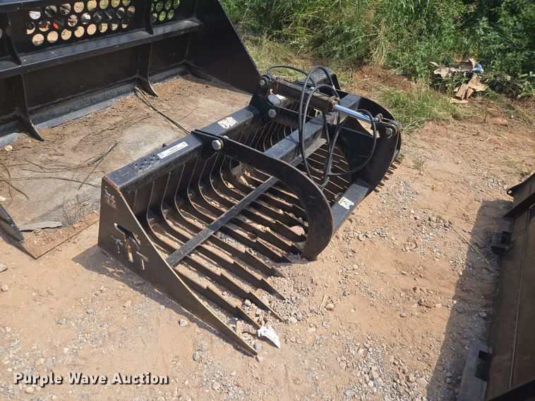Tomahawk skid steer rock grapple bucket - EW8538