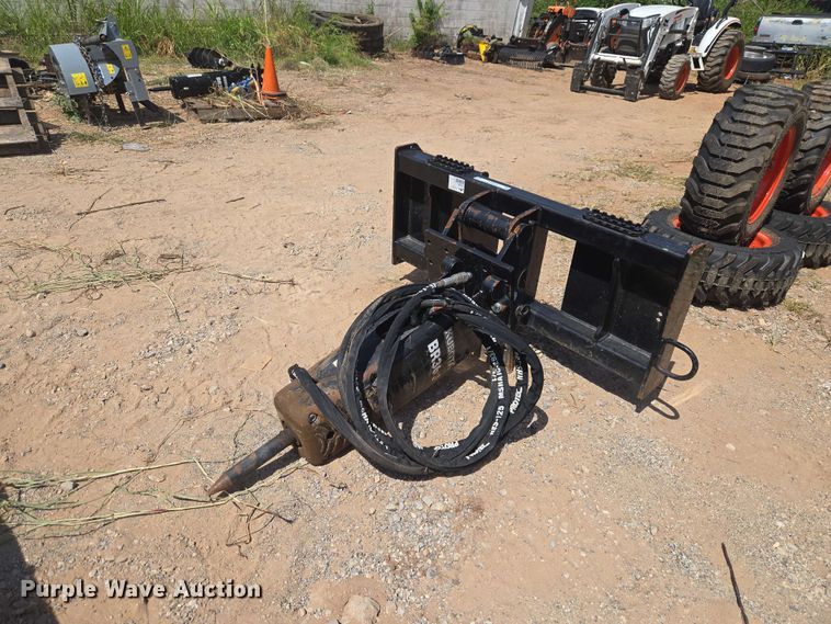 Kubota BR360 skid steer breaker - EW8545