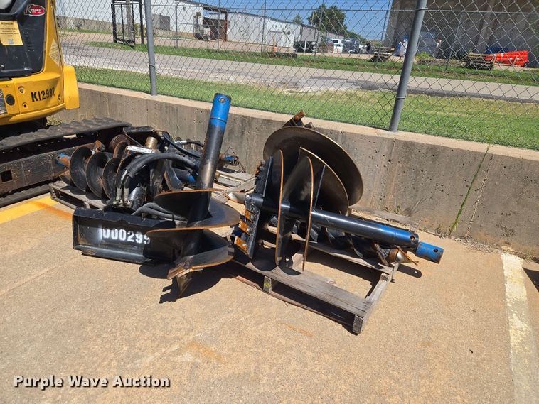 Compact utility loader augers - EW8575