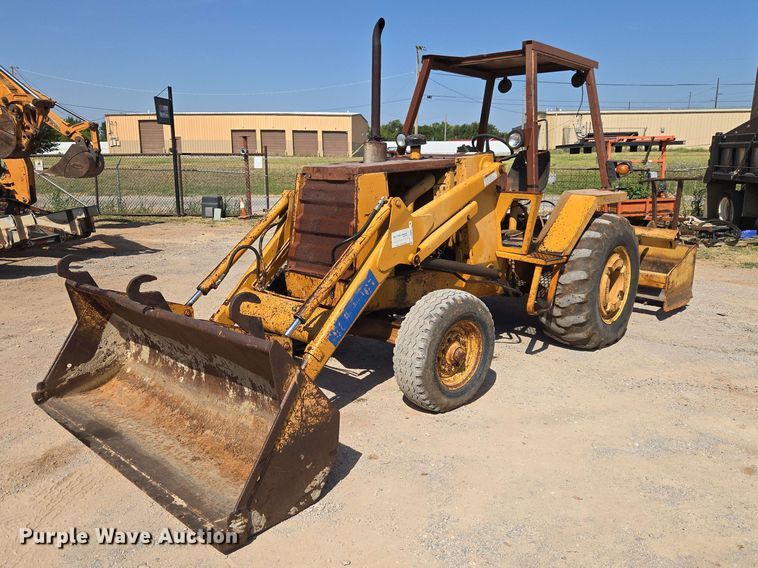 1987 Case 480E landscape tractor - EW8607