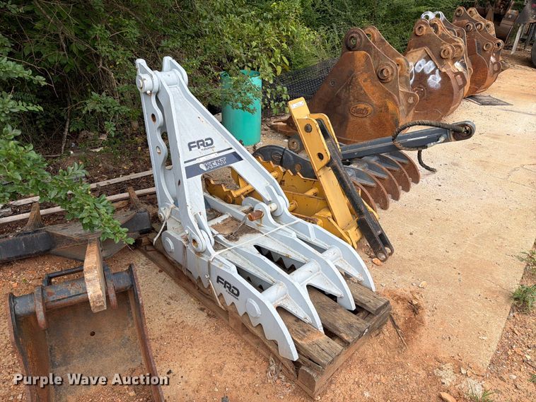 Furukawa MT40x55 excavator hydraulic thumb - EX2555