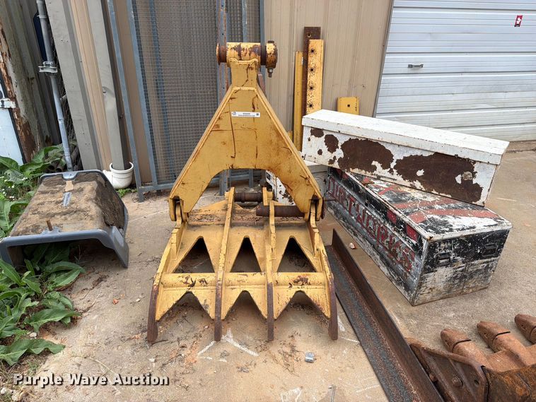 excavator hydraulic thumb - EX2559