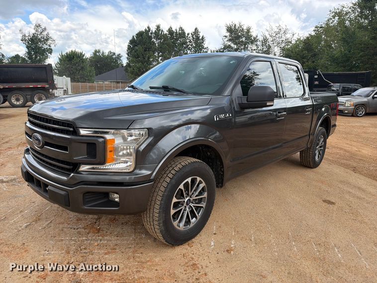 2020 Ford F150 Crew Cab pickup truck - EX2571