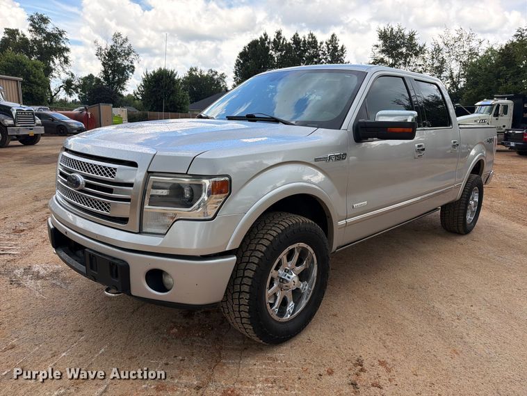2013 Ford F150 Crew Cab pickup truck - EX2572