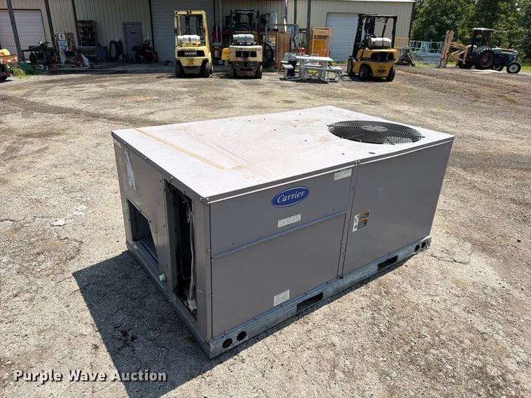 Carrier 50TFQ004--D681G heat pump - EX4052