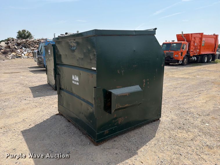 Front load dumpster - EX4056