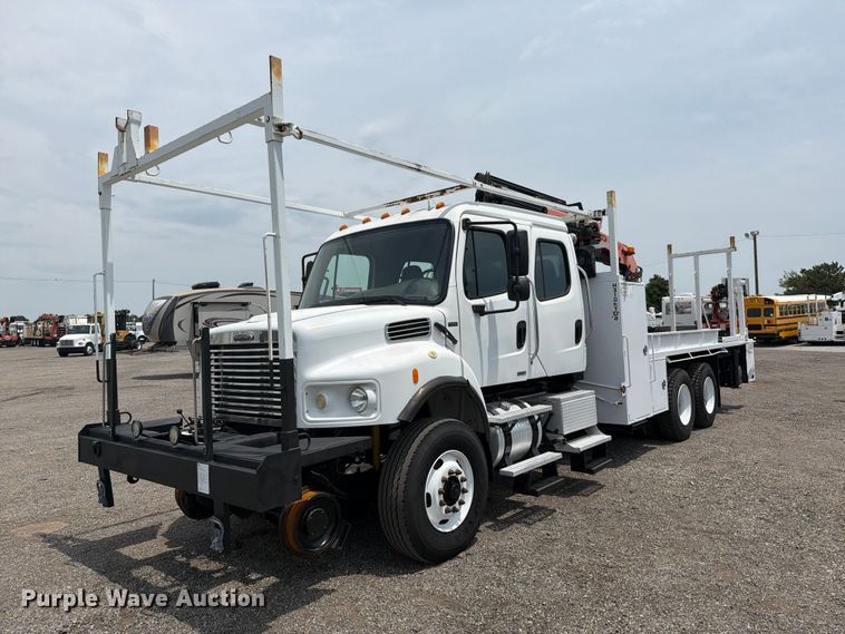 2007 Freightliner Business Class M2 Crew Cab crane truck - FB4970