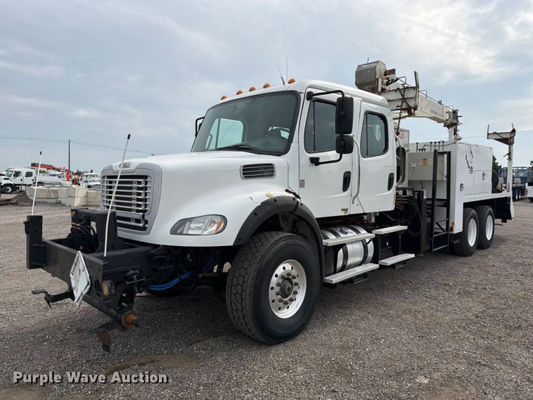 2012 Freightliner Business Class M2 Crew Cab crane truck - FB4975