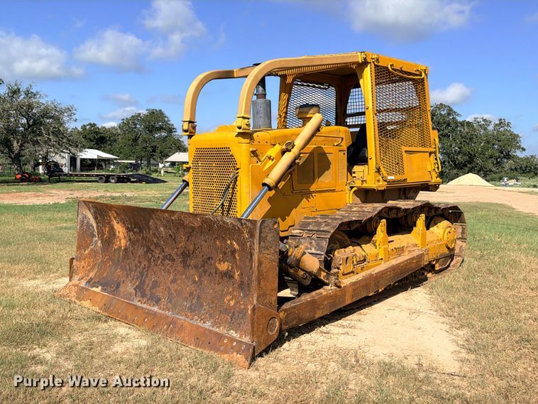 1977 Caterpillar D6D dozer - FB8276