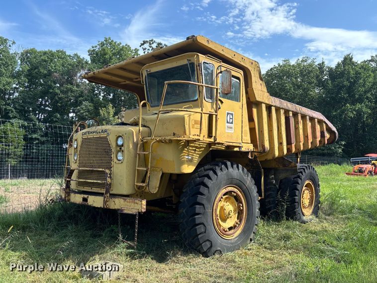 1975 Caterpillar 769B haul truck - FC1938