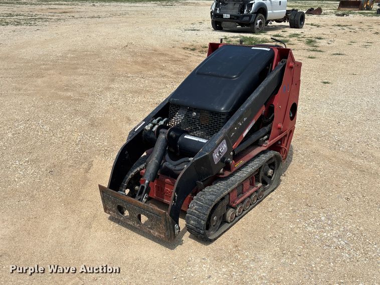 Toro Dingo compact utility loader - FC1957