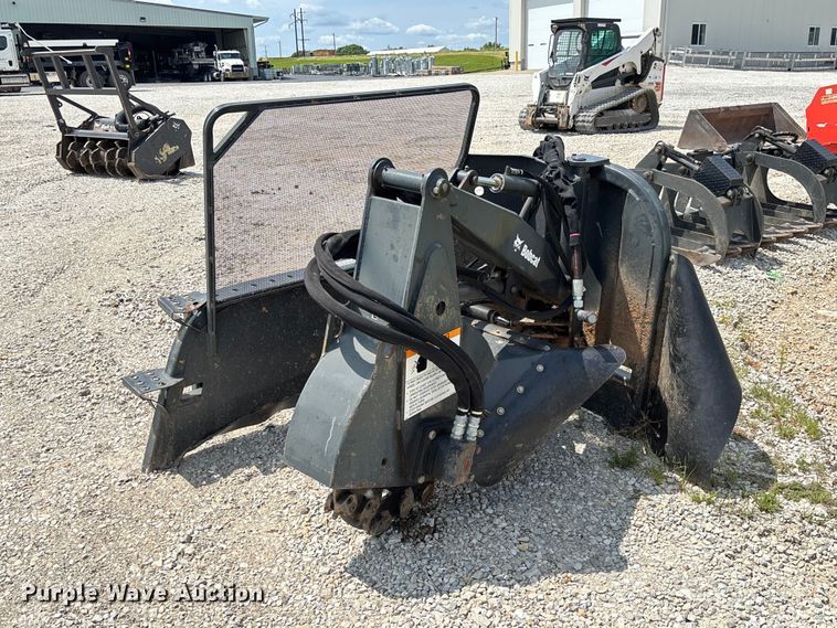 Bobcat SGX60 skid steer stump grinder - FC1976