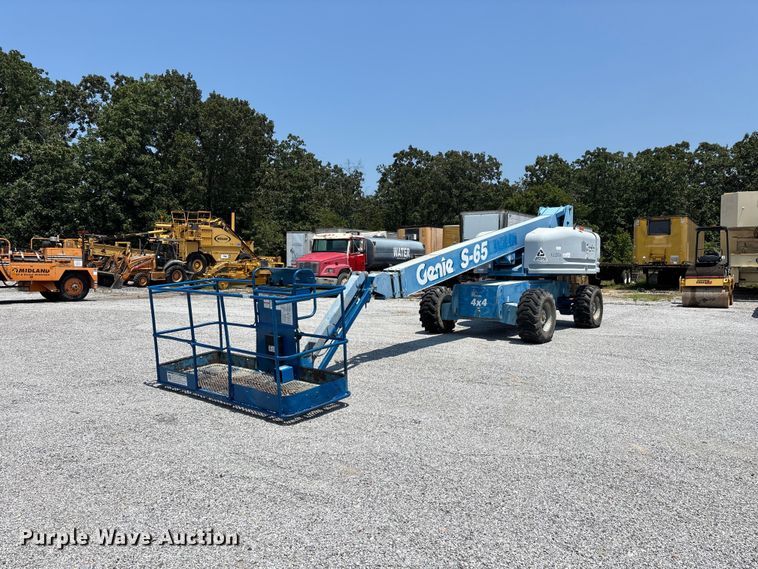 2002 Genie S65 boom lift - FG0551