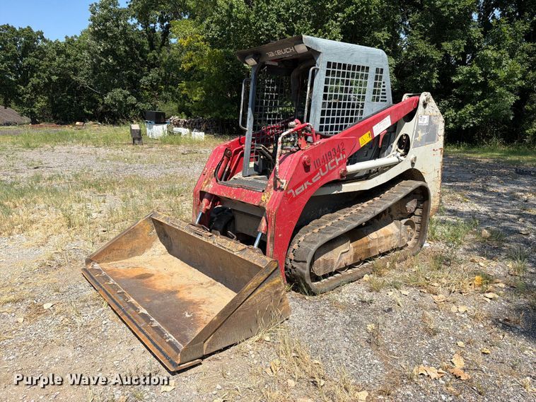 2015 Takeuchi TL8 tracked skid steer loader - FI0334