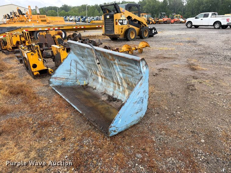 Schaeff SKS2 side dump bucket - FK3268