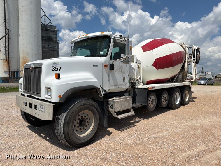 2014 International PayStar 5500i ready mix truck - FK3514