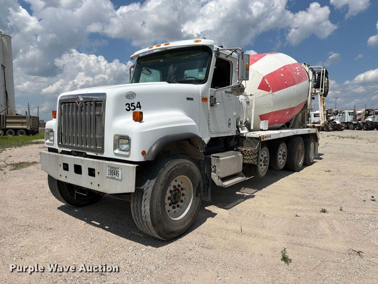 2013 International PayStar 5500i ready mix truck - FK3518