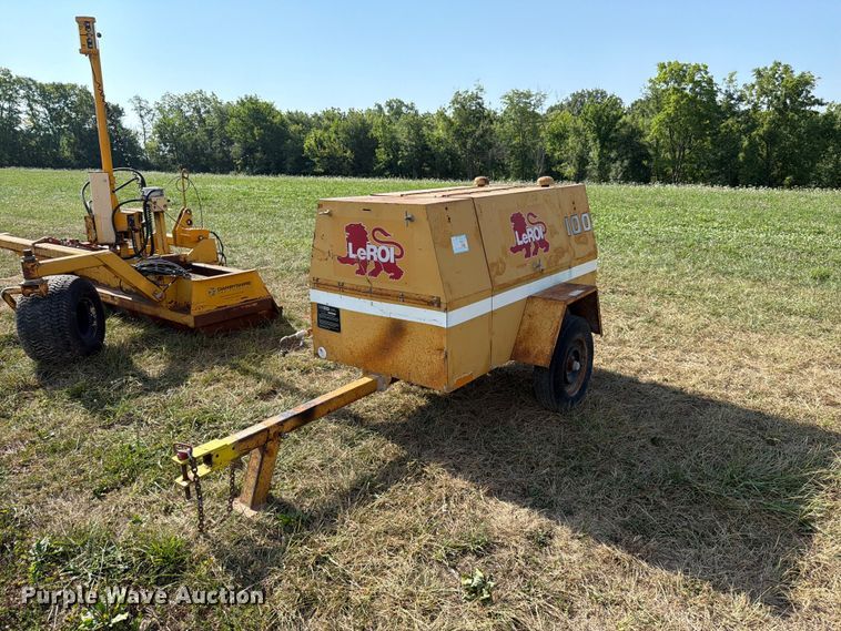 1989 Dresser LeROI air compressor - FK4096