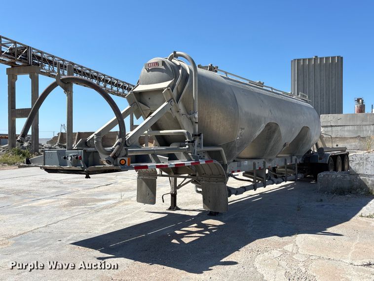 2006 Heil pneumatic dry bulk trailer - FP3000