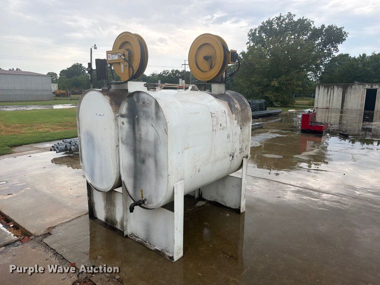 (2) Industrial Oils Unlimited 424 oil distribution tanks - FU1027