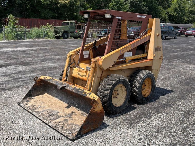 Case 1840 skid steer loader - FU4533
