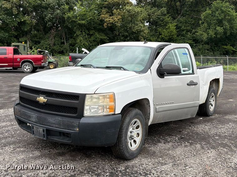 2009 Chevrolet Silverado 1500 Ext. Cab pickup truck - FU4537
