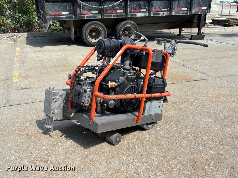Husqvarna Soff-Cut 4000 concrete saw - NM9868